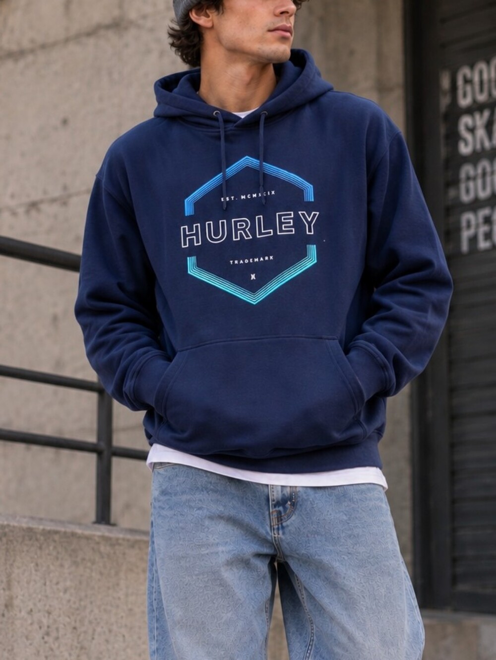 Hurley Men’s L Pullover Hoodie NWT Graphic Logo Cotton Blend